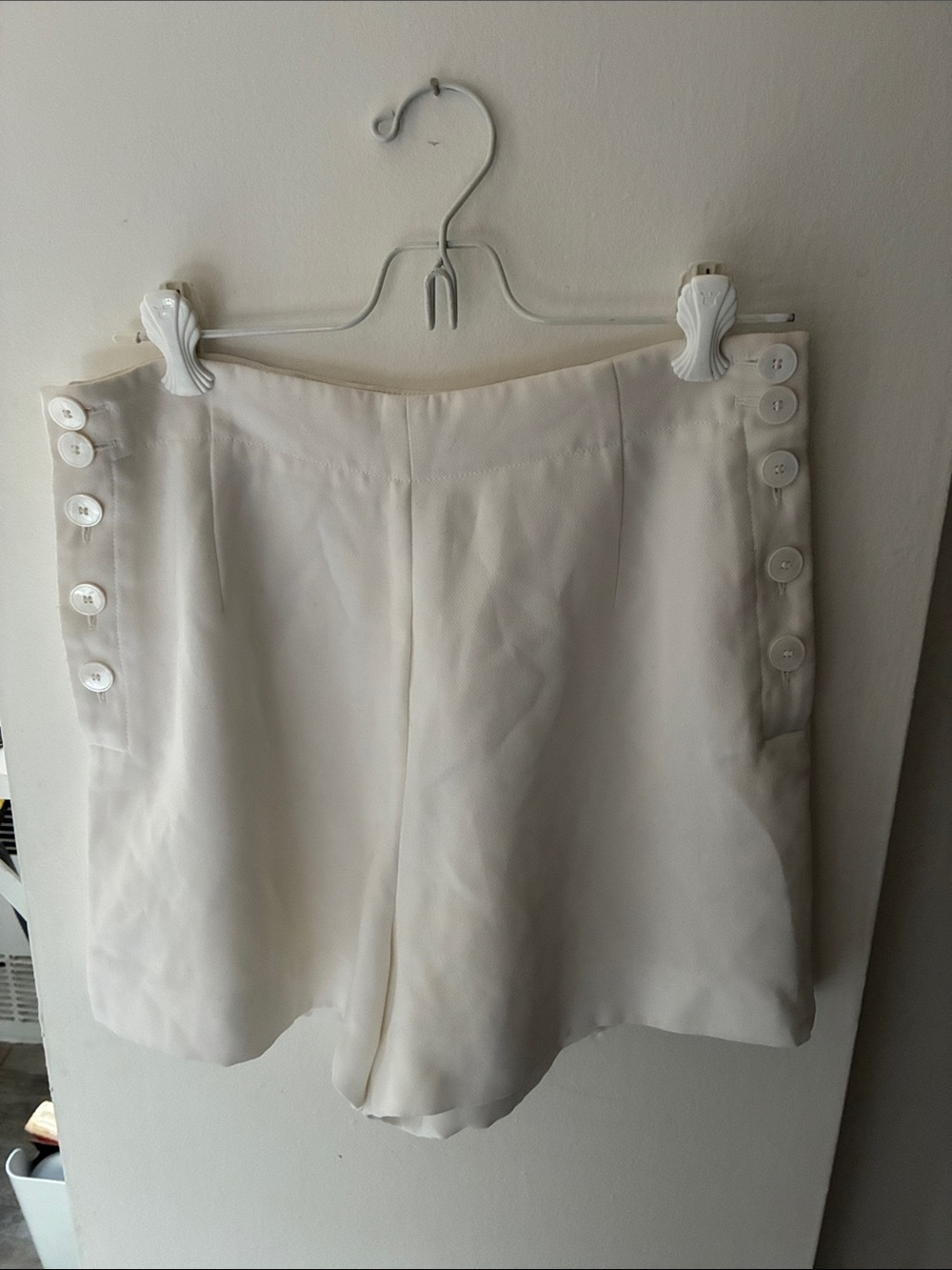 Women’s White Button-Side Short